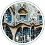 Дизайн лестницы вдохновлен архитектурой Гауди